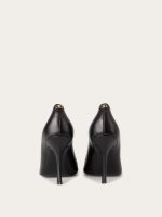 Ferragamo Pump shoe - Image 6